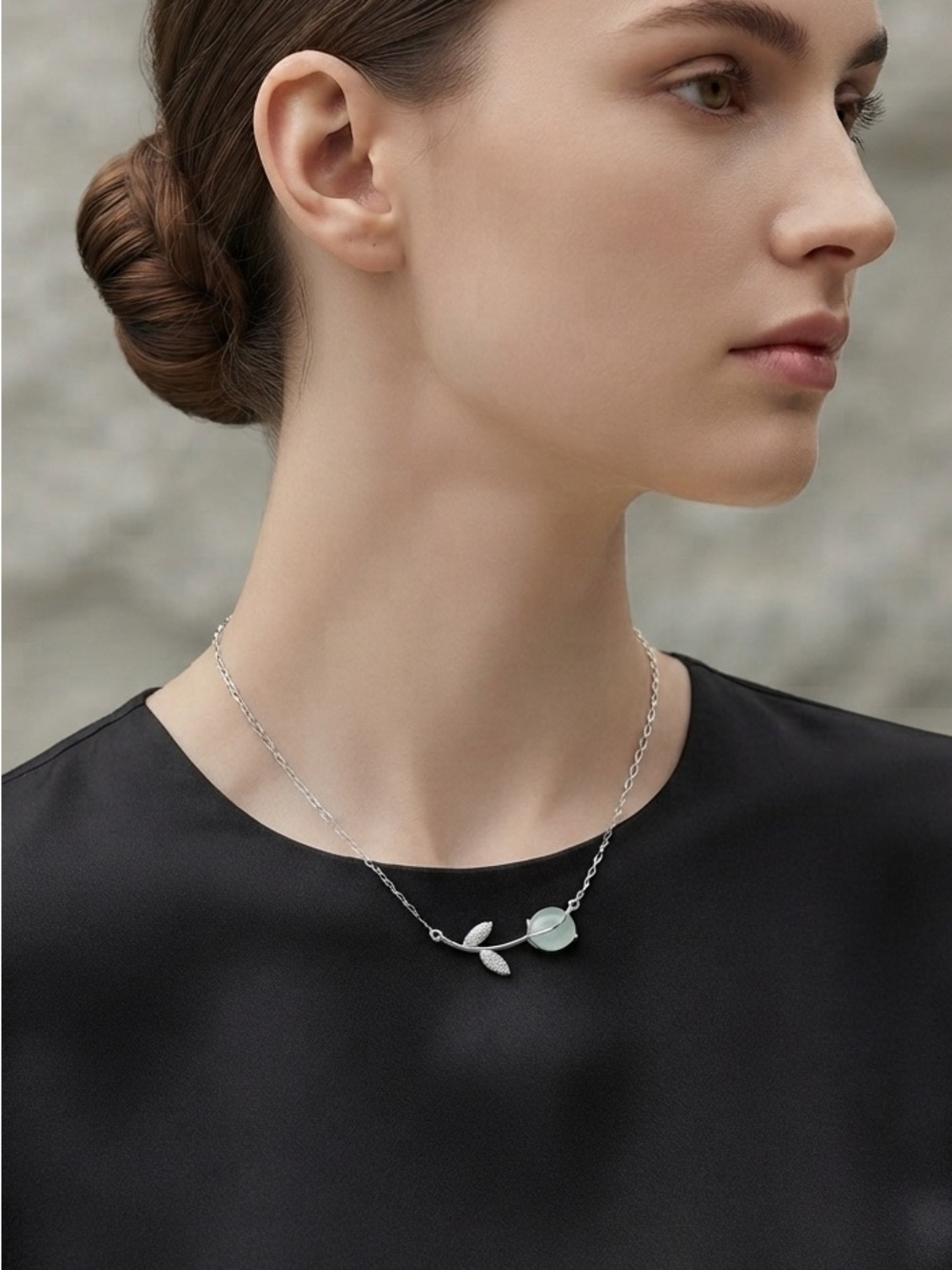 STERLING SILVER JADEITE TULIP NECKLACE